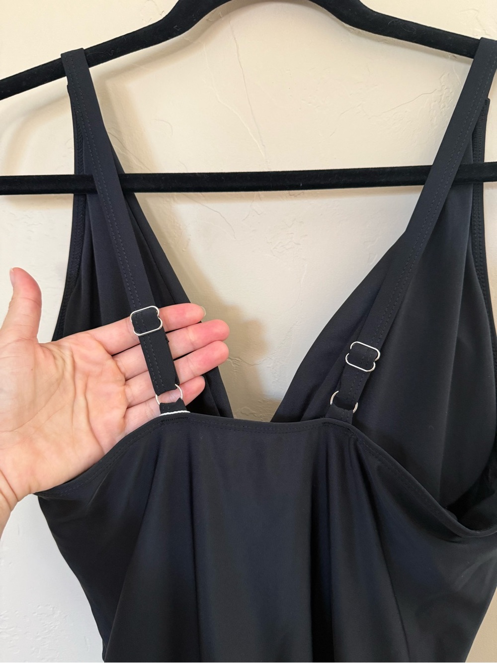Smismivo Black Ruched One Piece Swimsuit Twist Front Swimwear XXL - Picture 8 of 11
